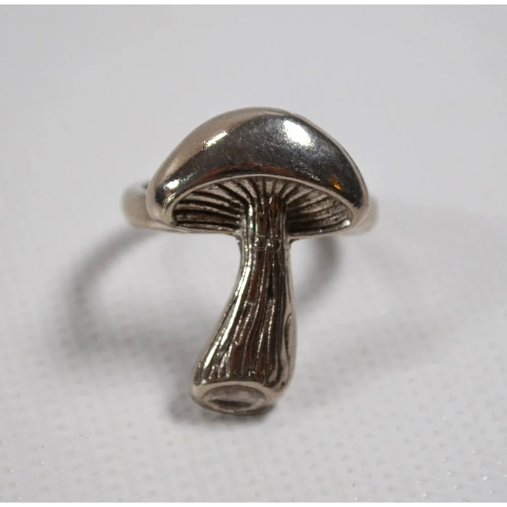 Silver Tone Mushroom Ring Size 6.75 Forest Nature‎ Woodland